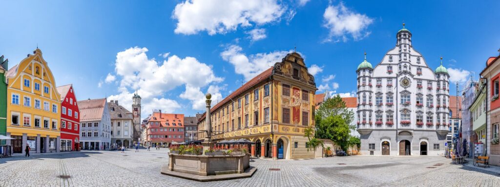 City Card Marktplatz mit Brunnen - city-portal-software-hellmedia